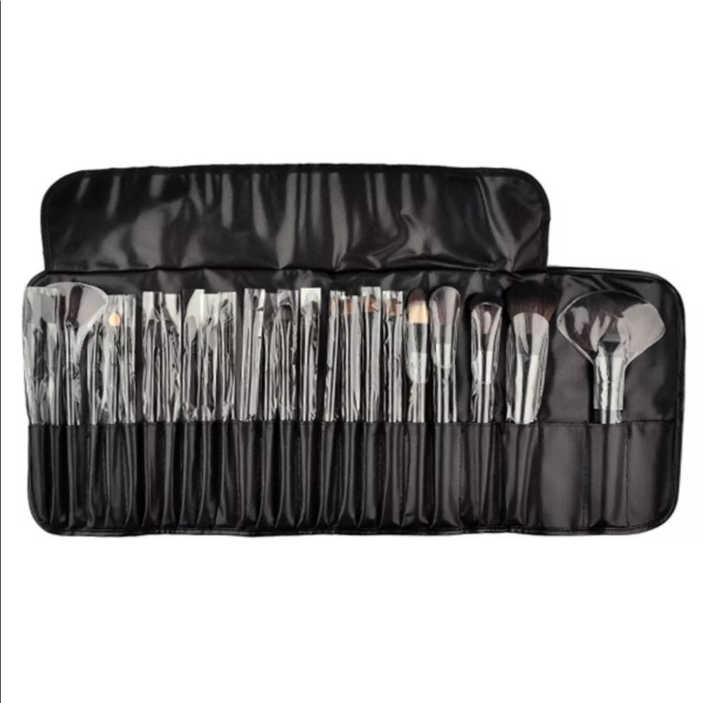 New 24pcs Makeup Brush With Case - Picture 4 of 5